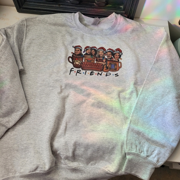 Friends Christmas Crewneck - Picture 2 of 5